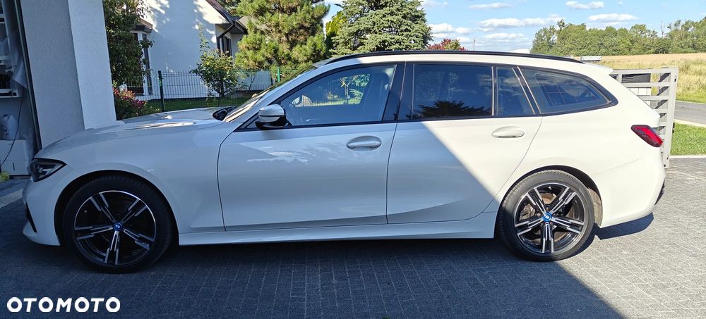 BMW Seria 3 320d MHEV Sport Line - 4