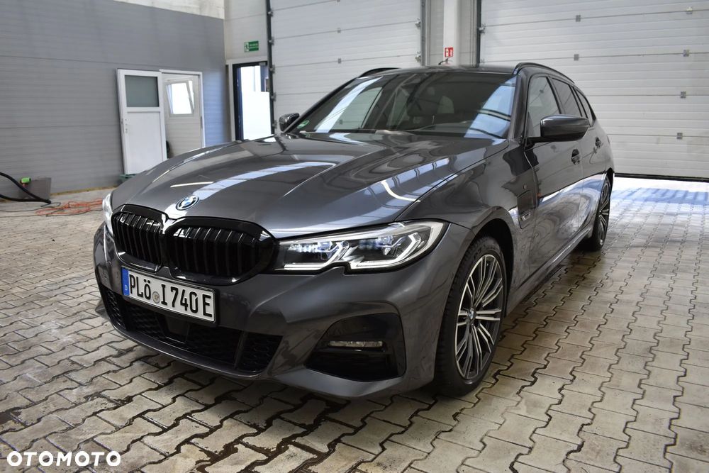 BMW Seria 3 330e M Sport - 8