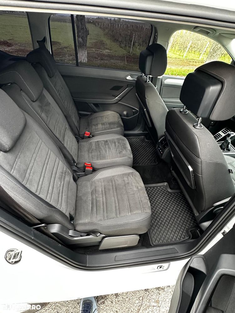 Volkswagen Touran 2.0 TDI SCR Comfortline - 19