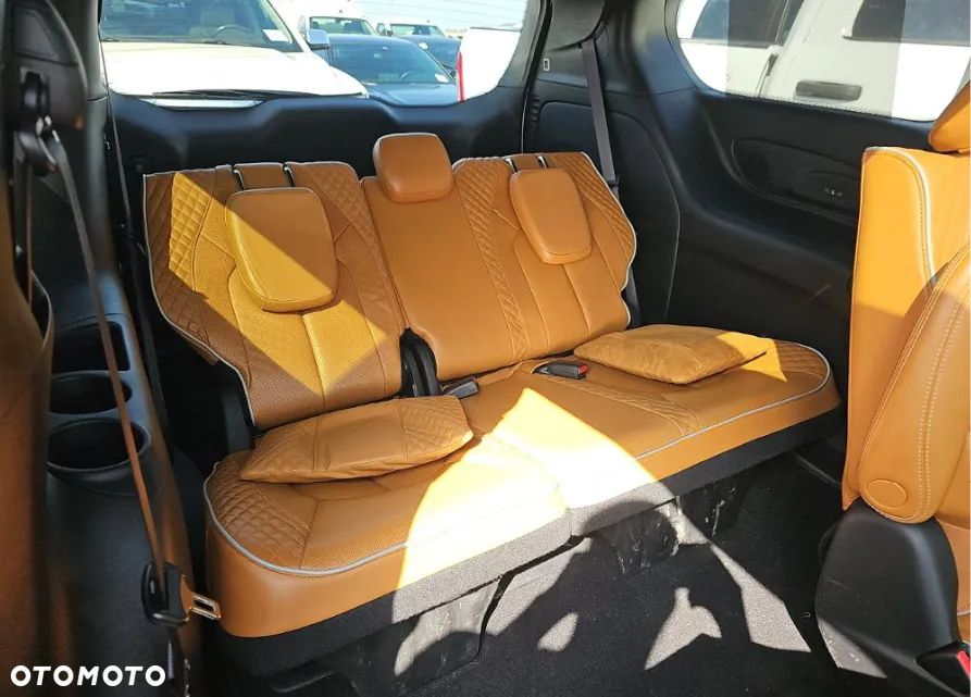 Chrysler Pacifica - 13