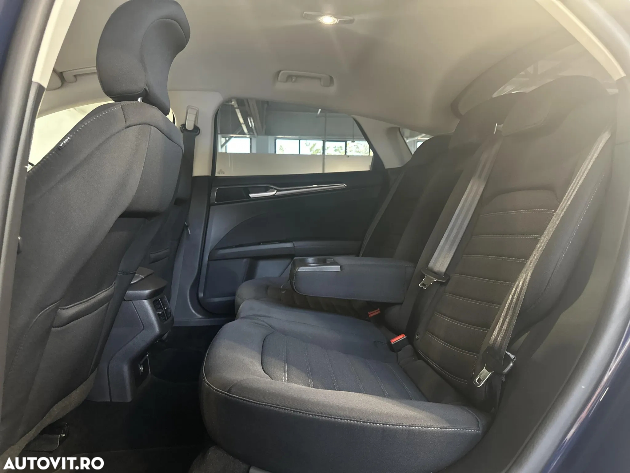 Ford Mondeo - 12