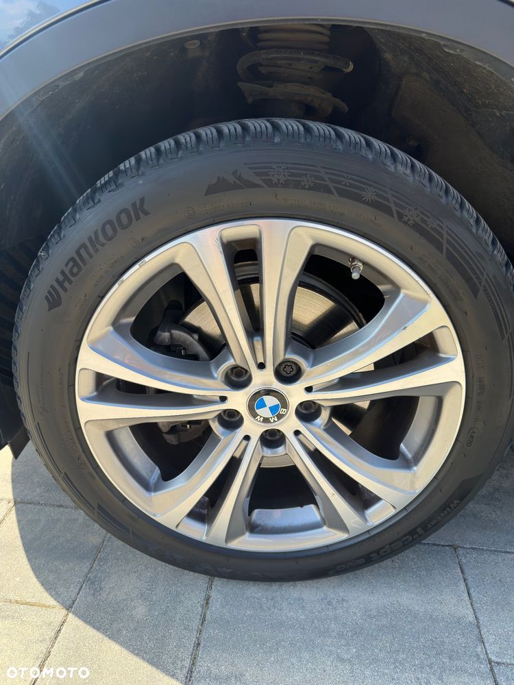 BMW X1 sDrive18i Sport Line - 4