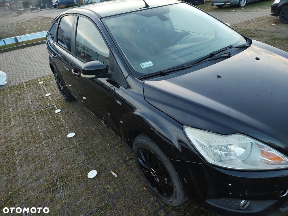 Ford Focus 1.6 Trend EU5 - 11
