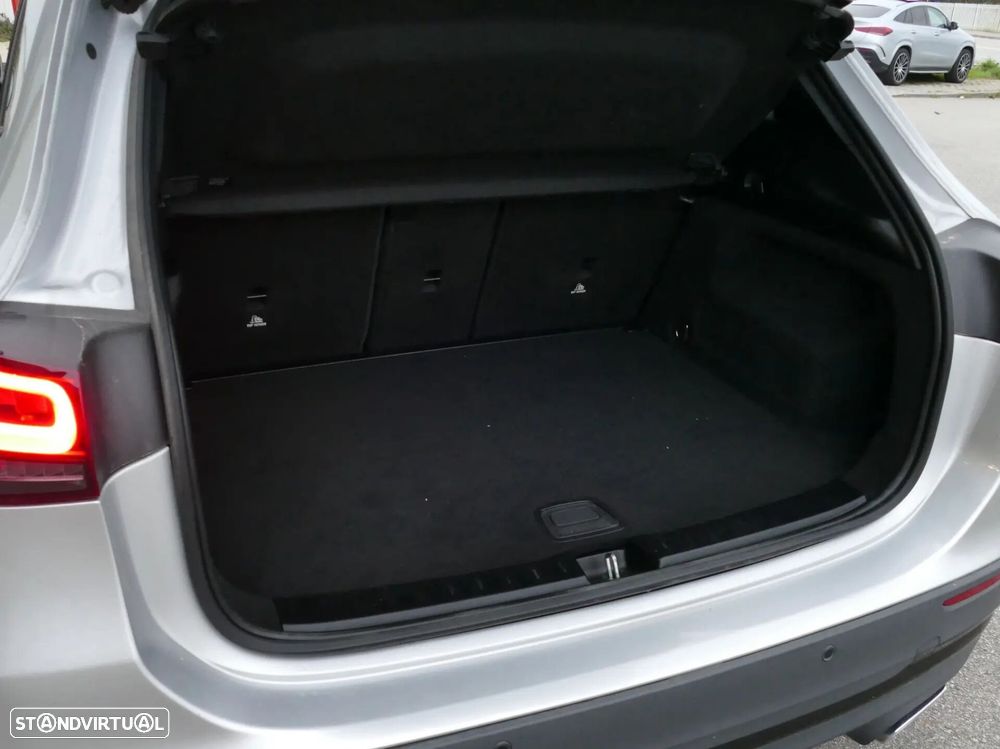 Mercedes-Benz GLA 180 d AMG Line - 14