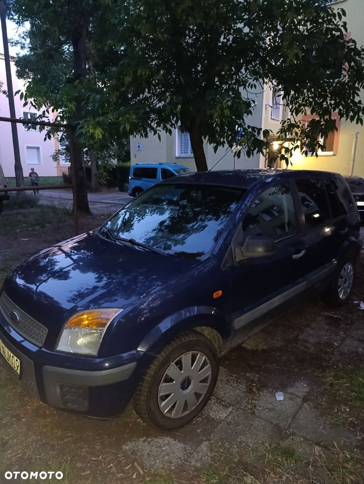 Ford Fusion - 2