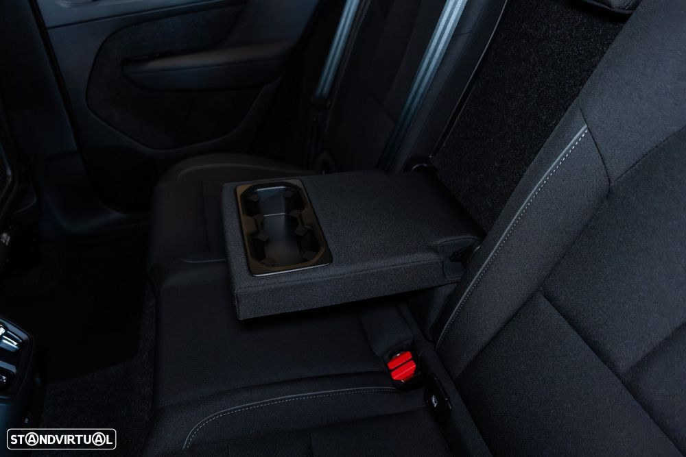 Volvo XC 40 Recharge 69 kWh Single Motor Core - 37
