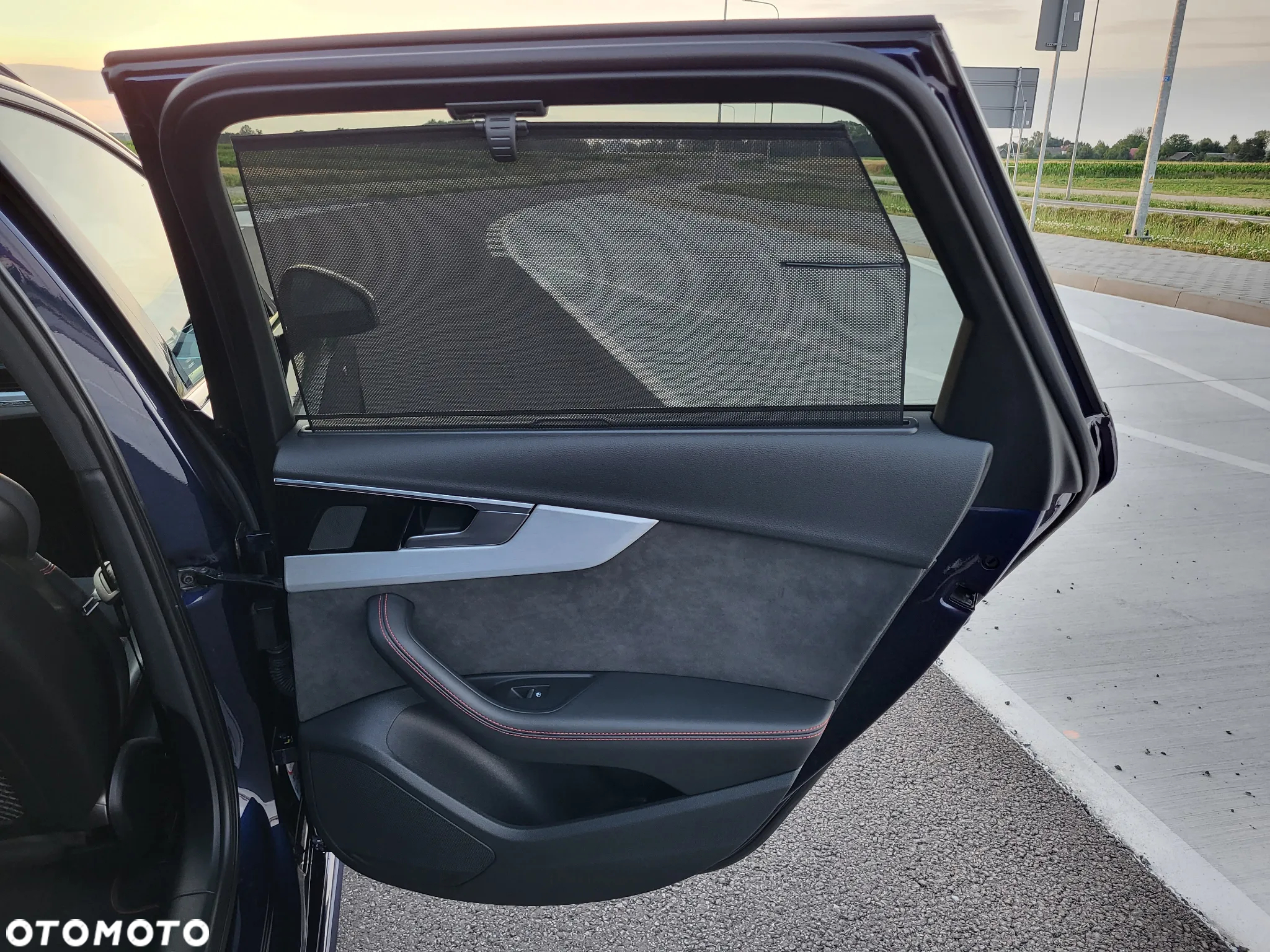 Audi A4 Avant 40 TDI quattro S tronic S line - 30