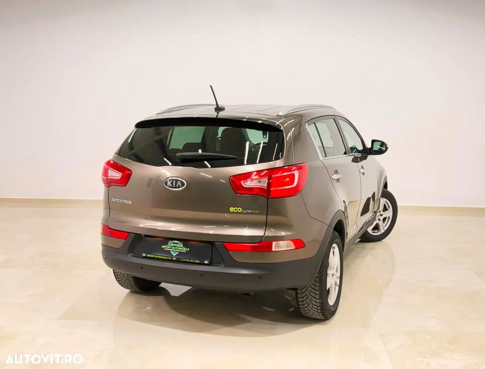 Kia Sportage 1.7 CRDI 2WD Dream-Team Edition - 14