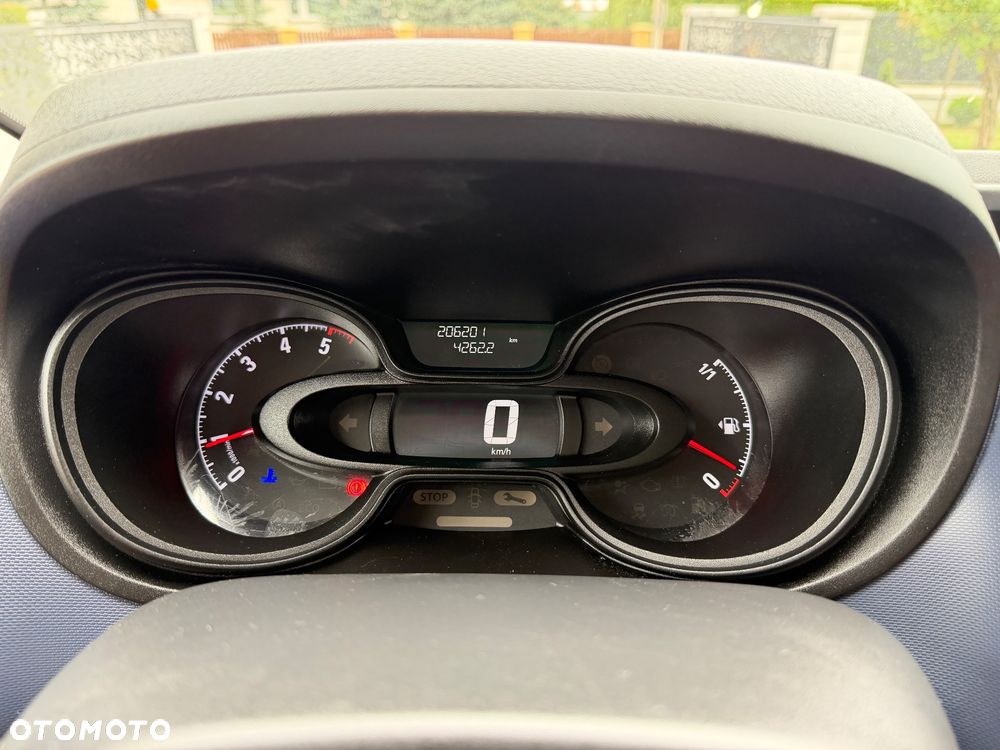 Opel Vivaro - 32