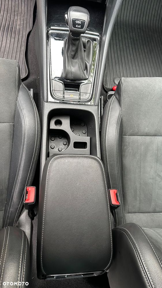 Skoda Karoq 1.5 TSI ACT 4x4 Style DSG - 27