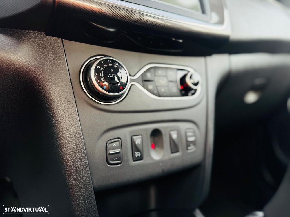 Dacia Sandero 1.5 Blue dCi Stepway - 29