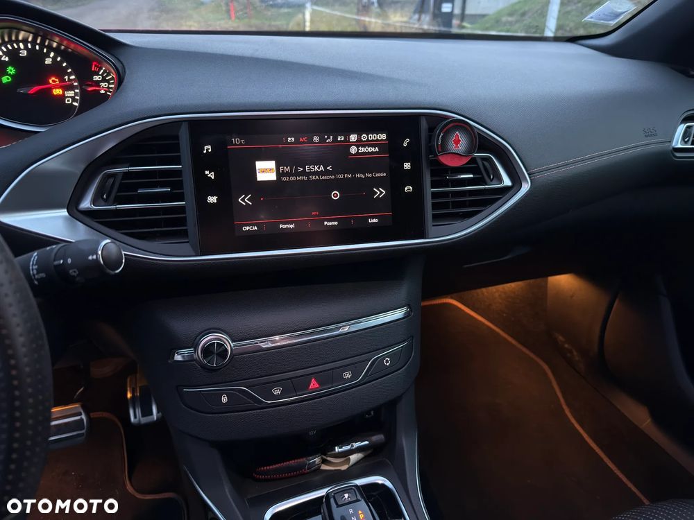 Peugeot 308 BlueHDi 130 EAT8 Stop & Start GT - 17