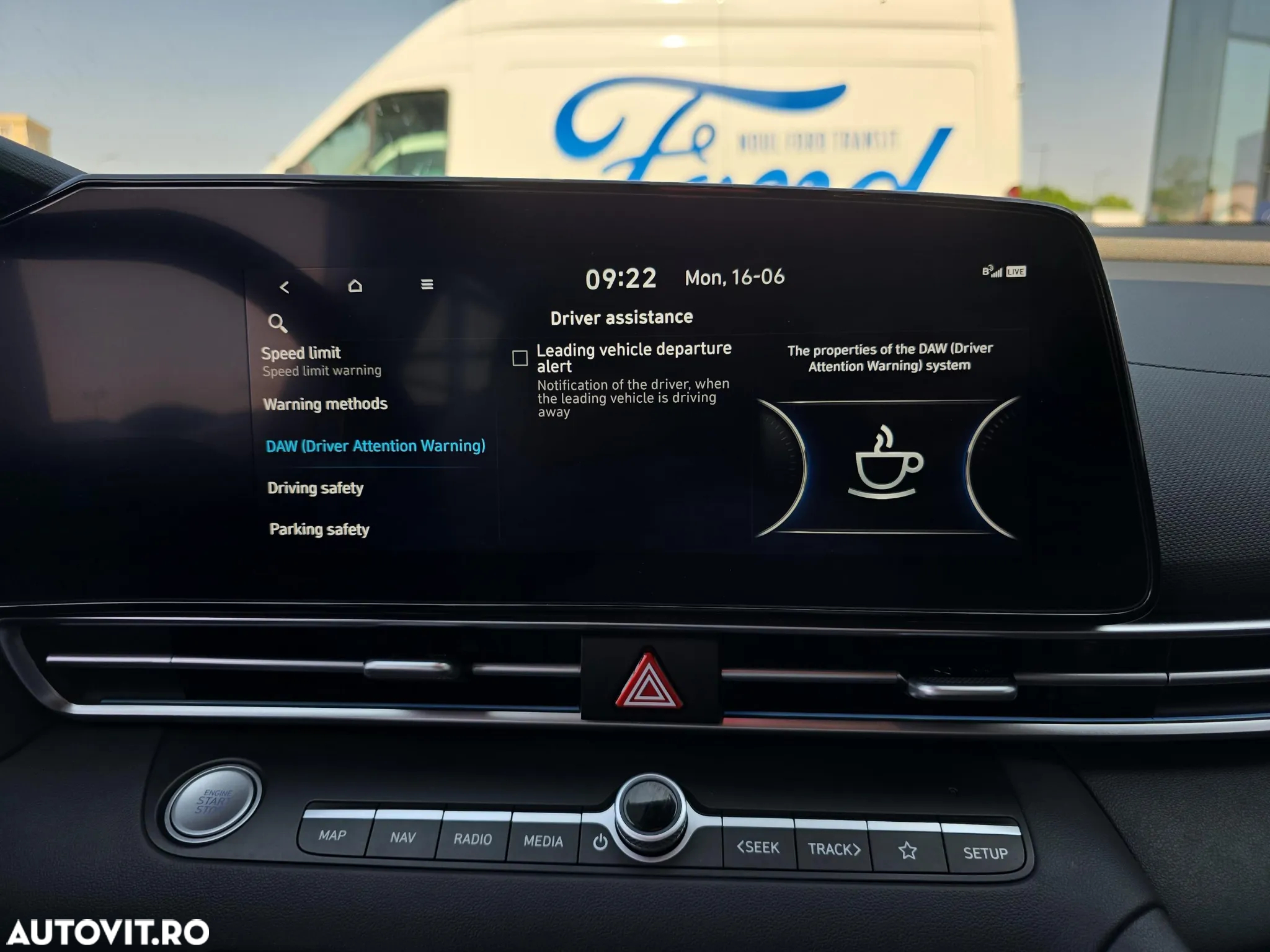 Hyundai Elantra - 26