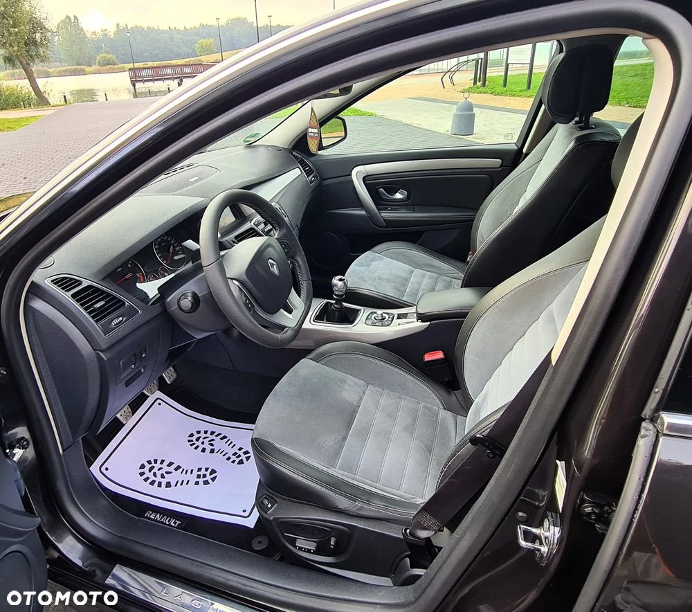 Renault Laguna 2.0 dCi Bose Edition ESM - 22