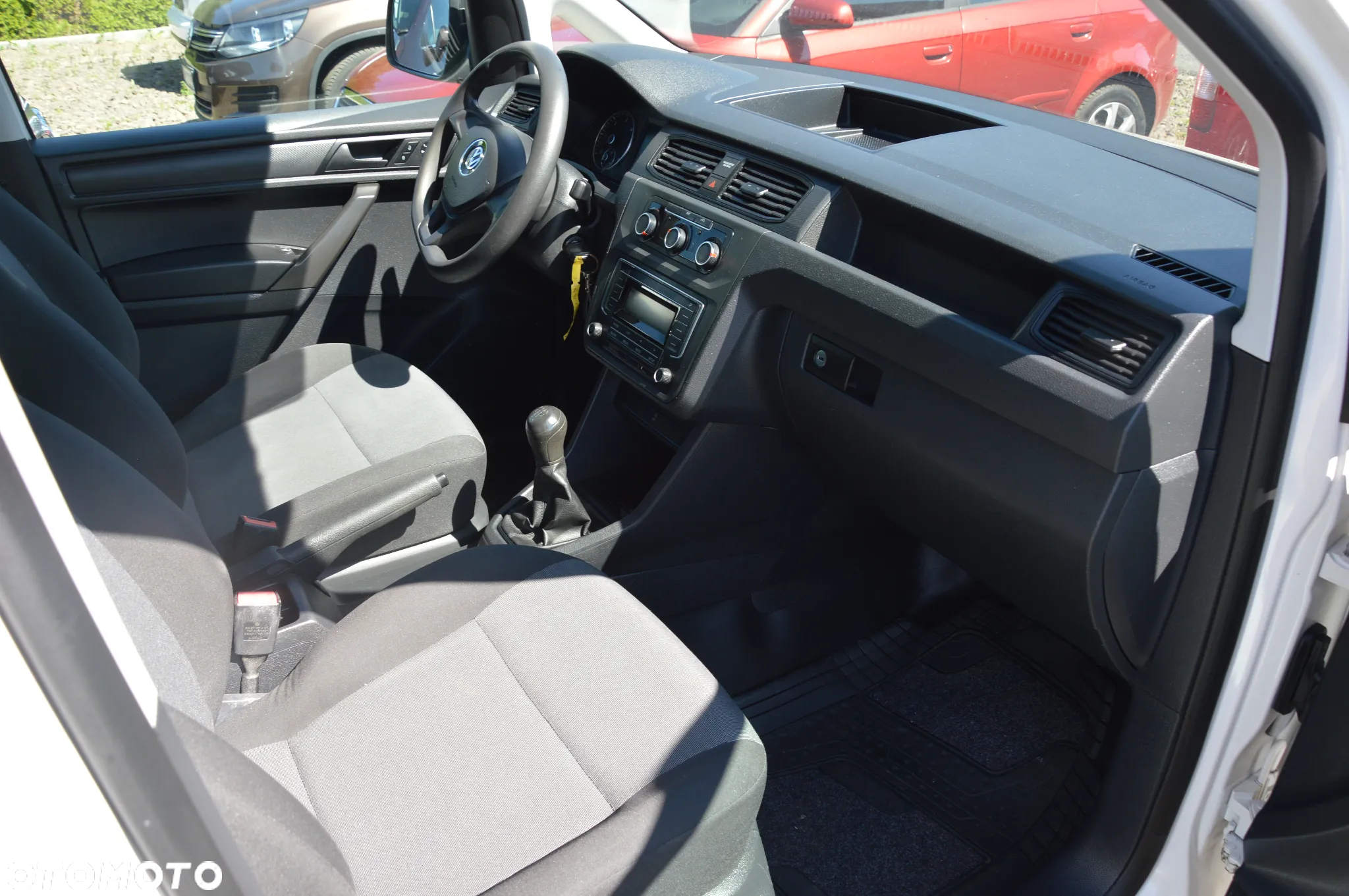 Volkswagen Caddy - 23
