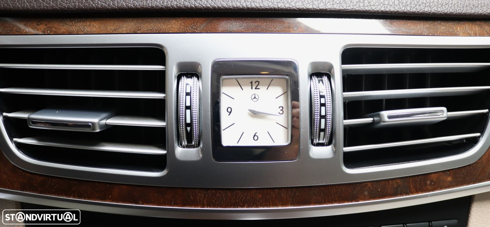 Mercedes-Benz E 300 Bluetec Hybrid Avantgarde - 26