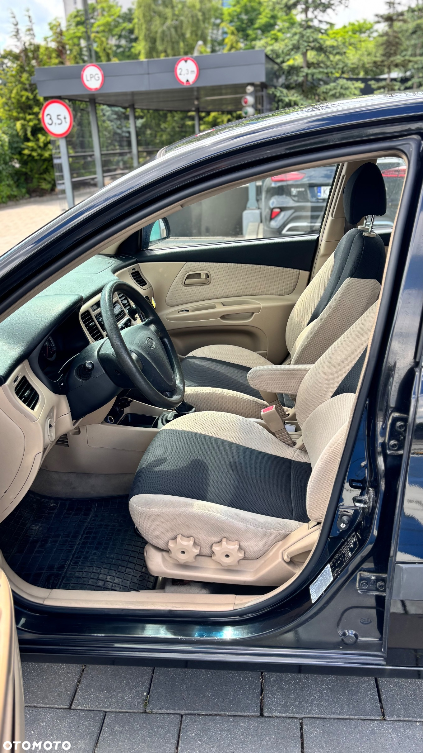 Kia Rio 1.4 Comfort - 8