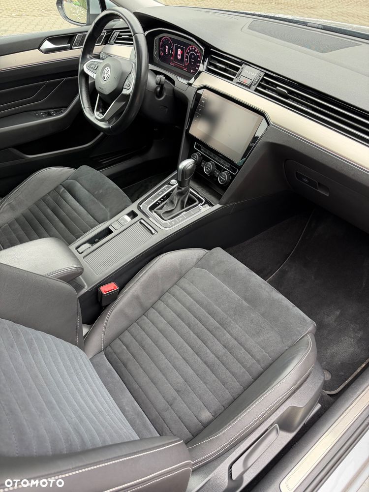 Volkswagen Passat 2.0 TSI Business DSG - 13
