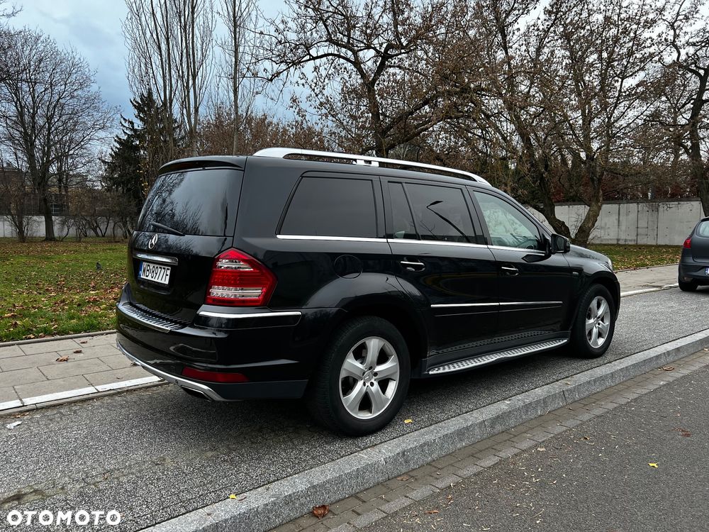 Mercedes-Benz GL - 5