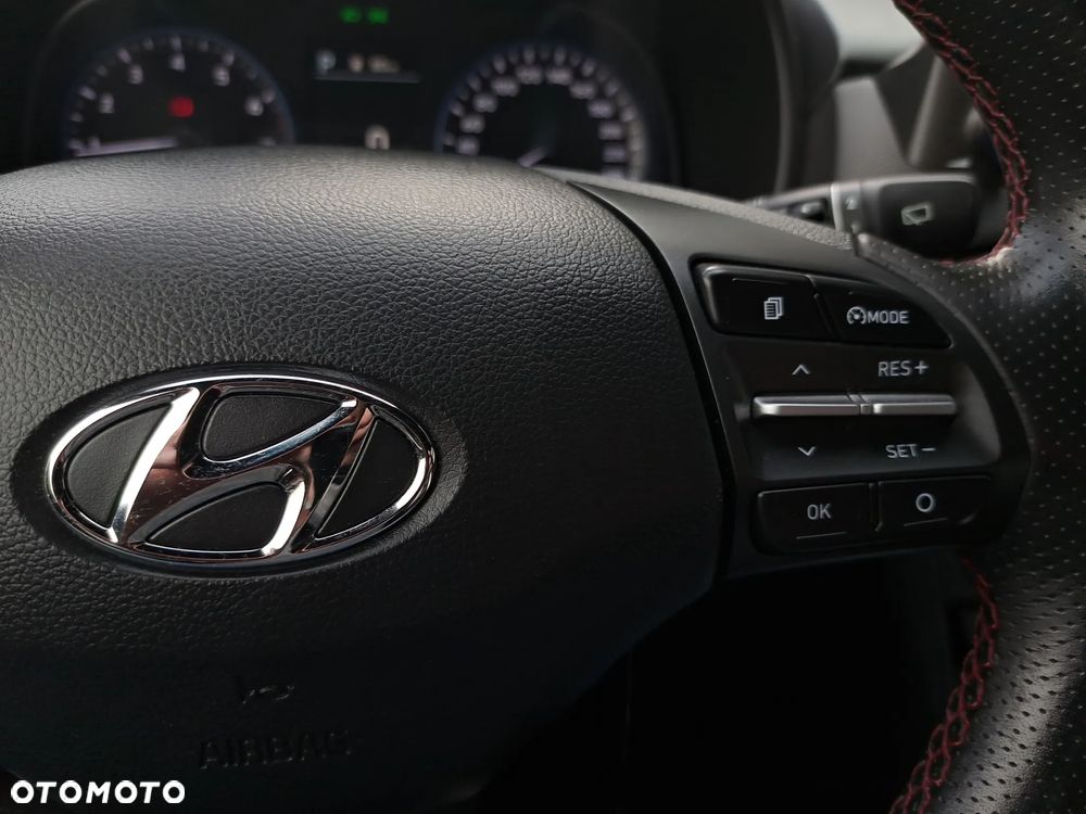Hyundai Kona 1.6 T-GDI Premium 4WD DCT - 18