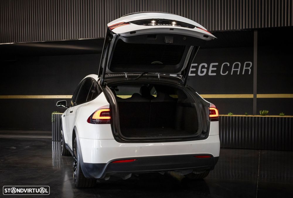 Tesla Model X Long Range - 13