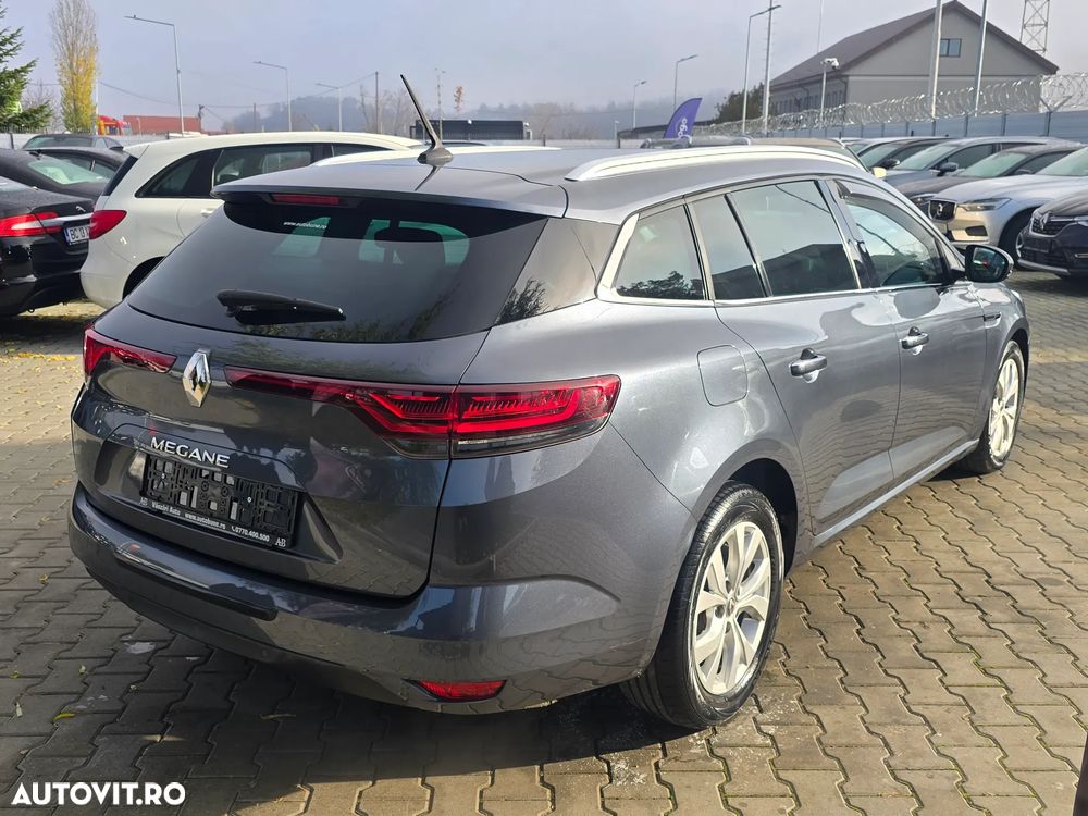 Renault Megane BLUE dCi 115 EDC BUSINESS EDITION - 4