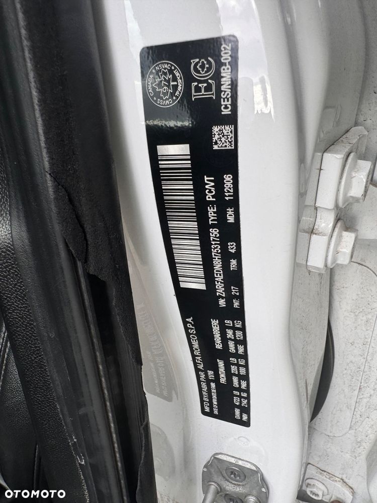 Alfa Romeo Giulia 2.0 Turbo TI Q4 - 11