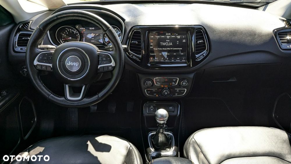 Jeep Compass - 26