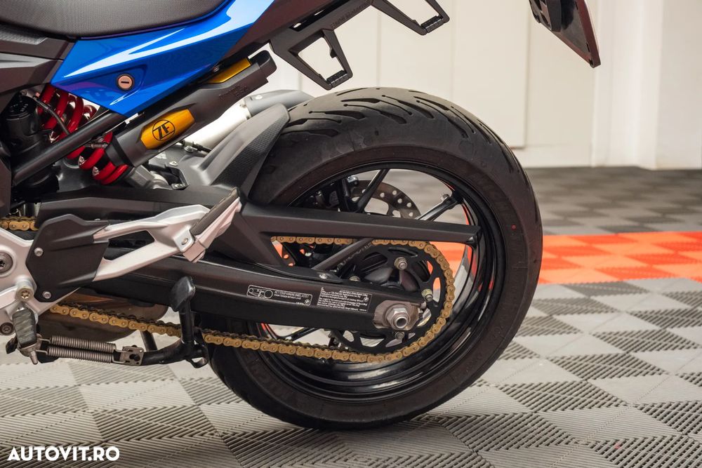 BMW F 900R Force - 36