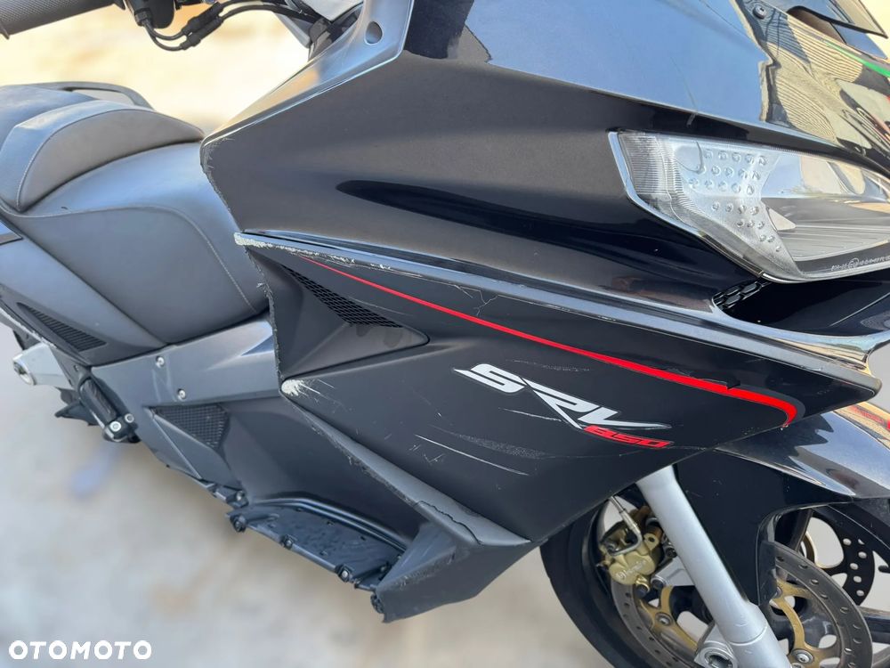 Aprilia SRV 850 - 24