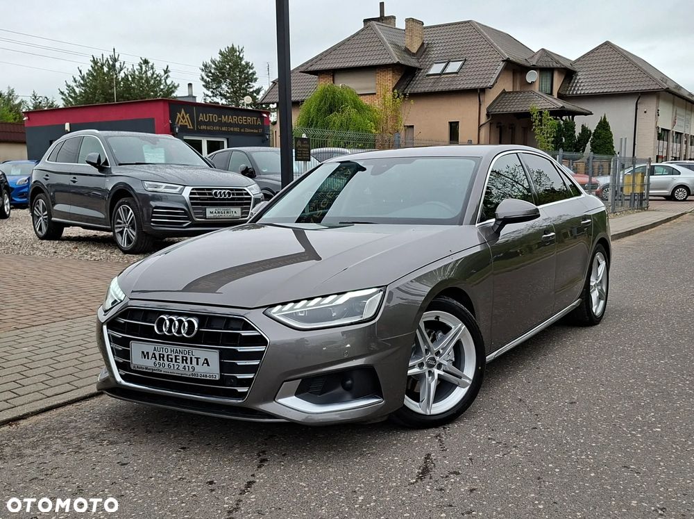 Audi A4 Limousine - 1