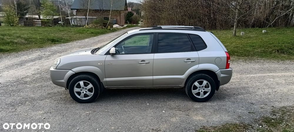 Hyundai Tucson 2.0 4WD GLS - 3