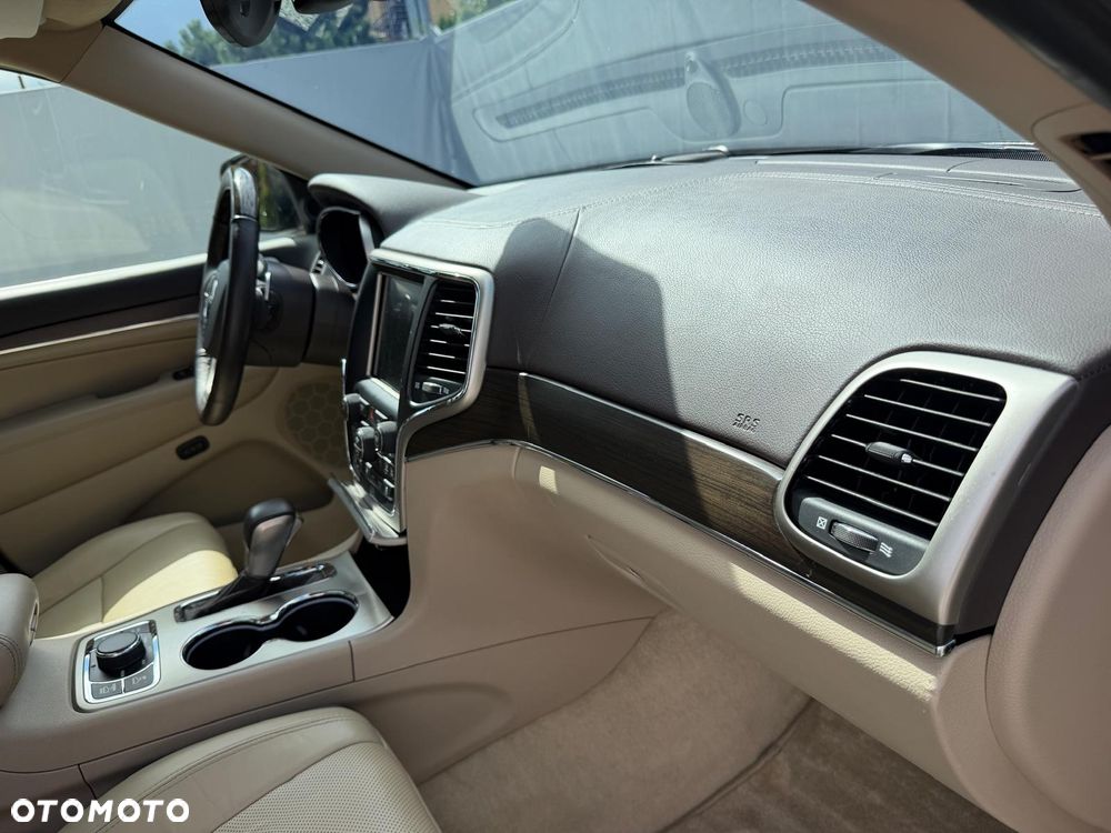 Jeep Grand Cherokee 5.7 V8 Overland - 25