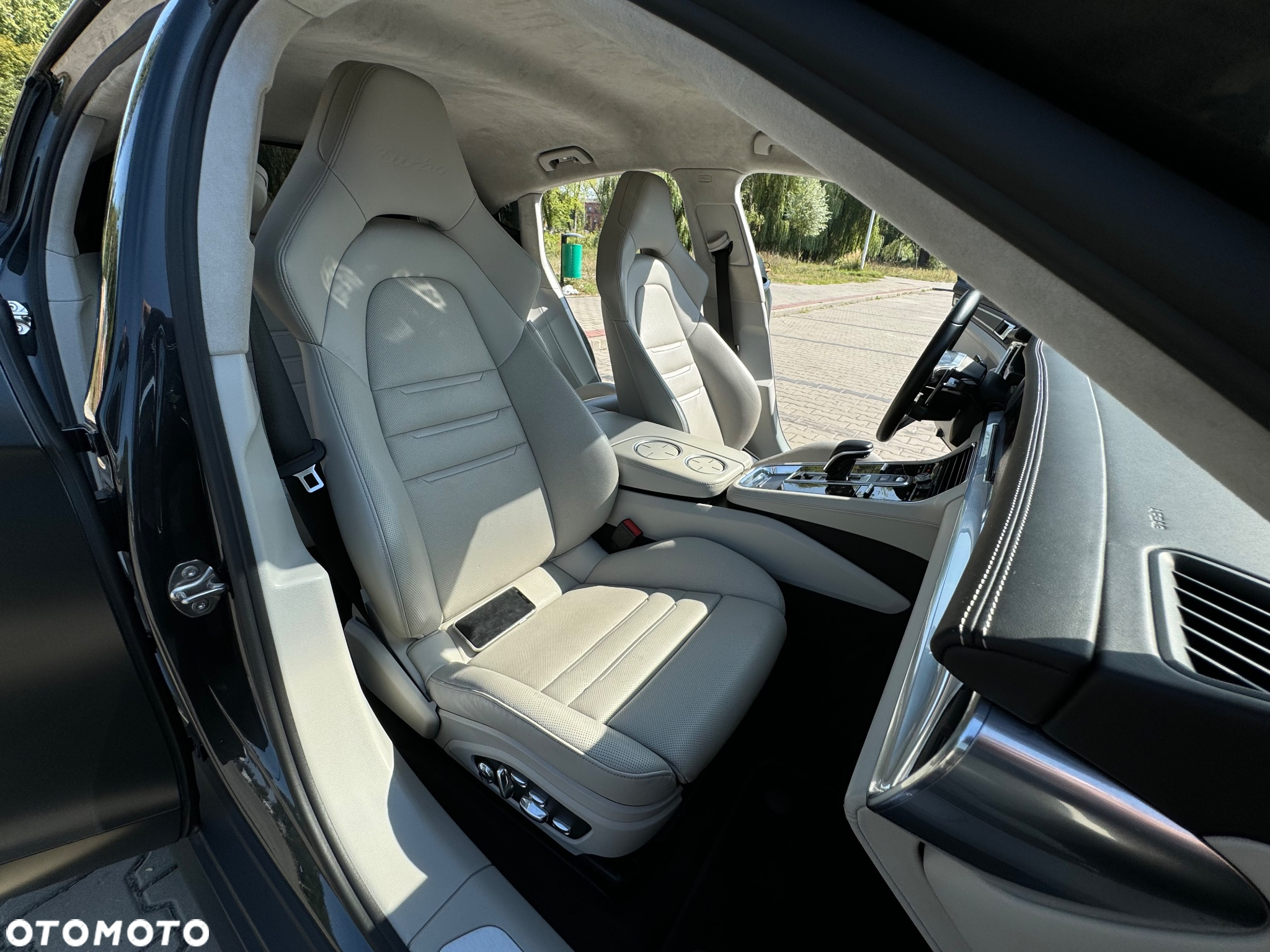 Porsche Panamera Turbo - 21