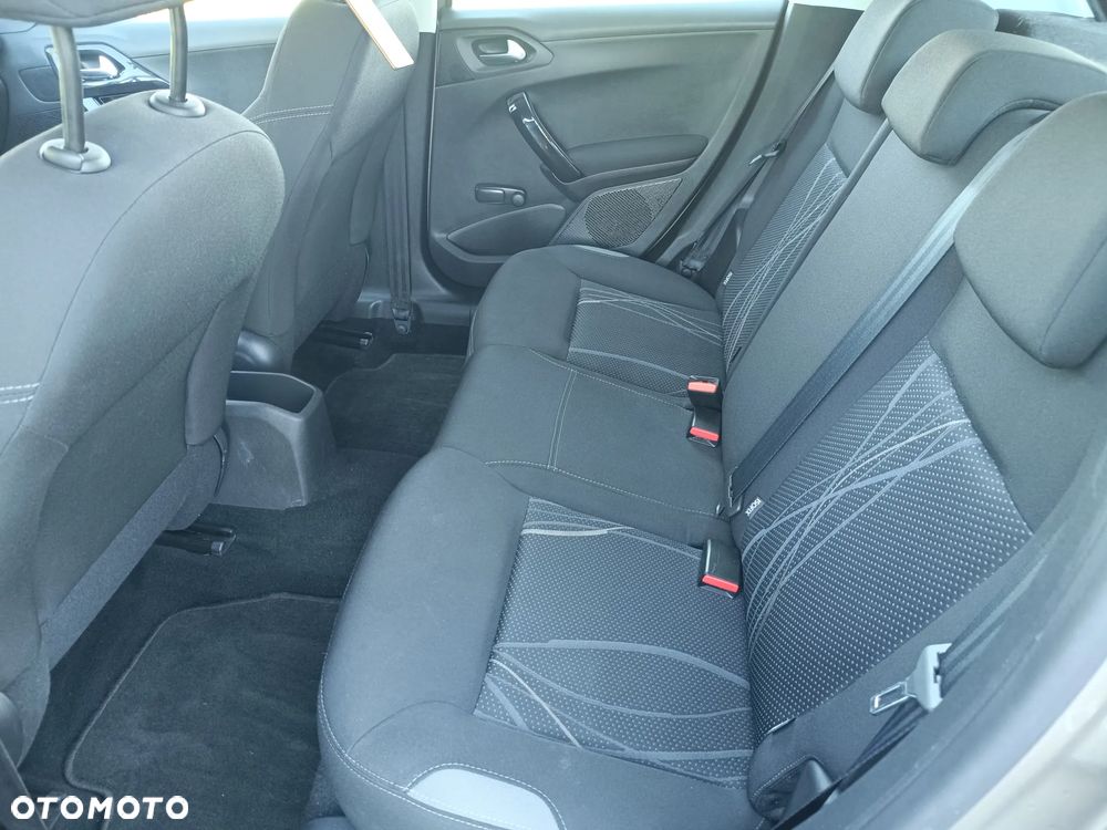 Peugeot 208 PureTech 82 Active - 22