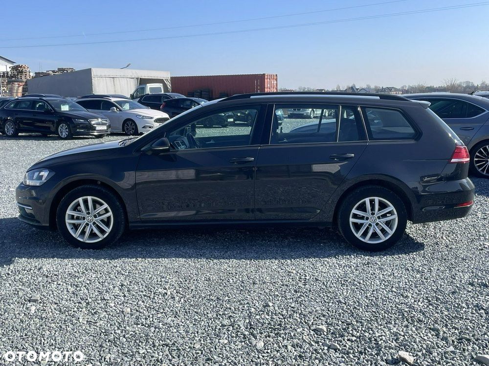 Volkswagen Golf - 9