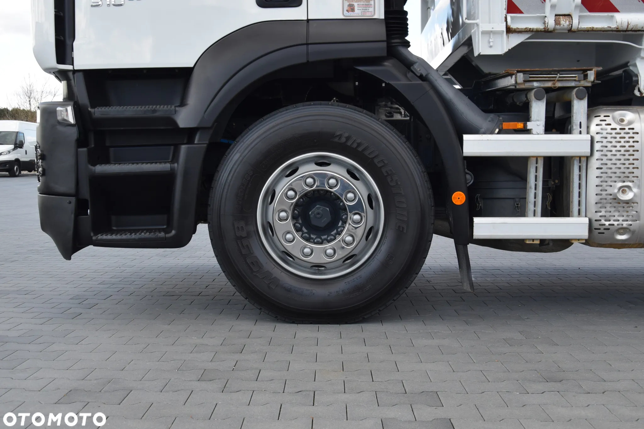 Iveco STRALIS 310 / 4x2 / EURO 6 / WYWROTKA / HYDROBURTA / AUTOMAT / HAK / 2015 / NISKI PRZEBIEG / SPROWADZONY - 13