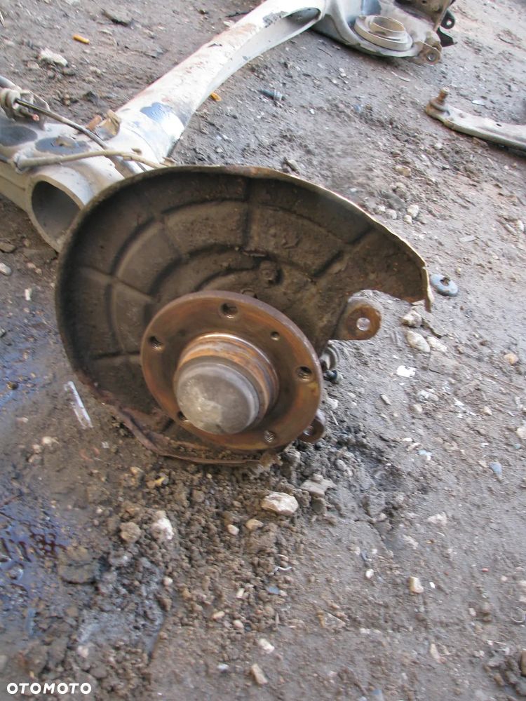 BELKA TYLNA ZAWIESZENIA OŚ OPEL CORSA D 1.7CDTI 5 X110 - 5