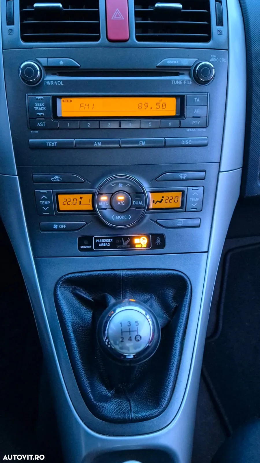 Toyota Auris 1.6 Sol - 13