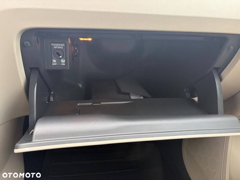 Skoda RAPID 1.0 TSI Style DSG - 11