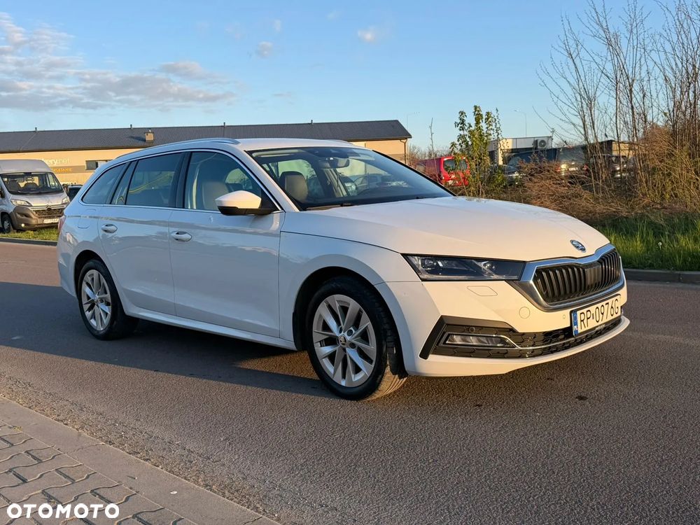 Skoda Octavia 2.0 TDI SCR 4x4 Style DSG - 8