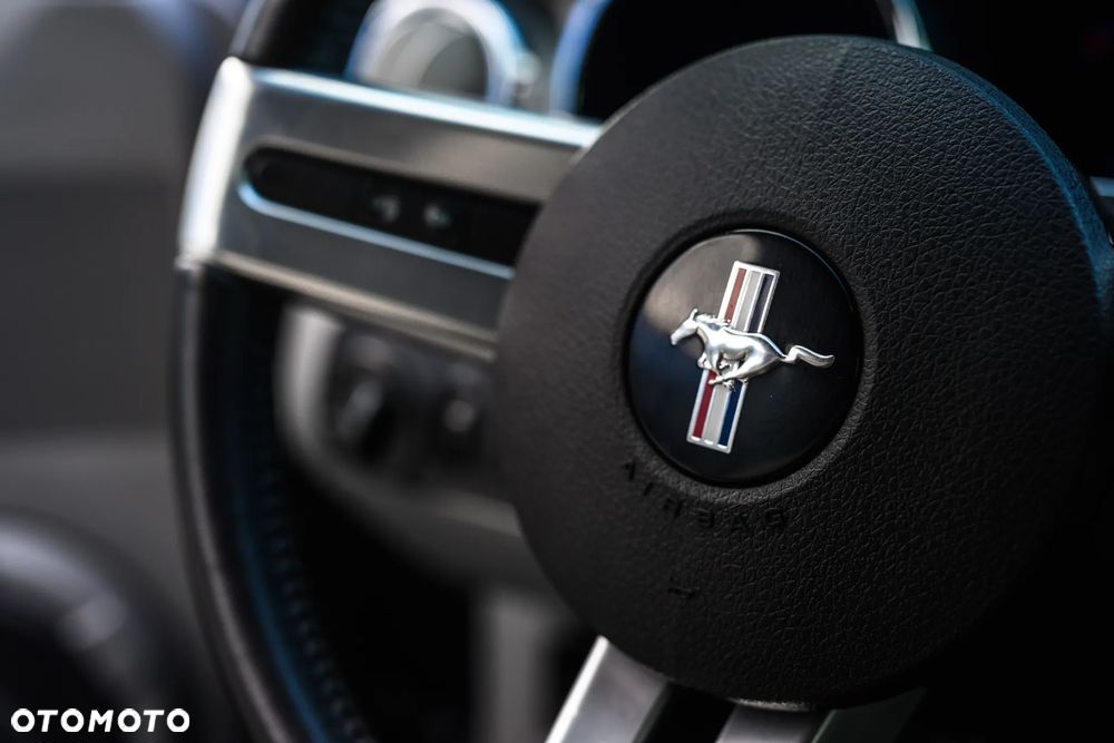 Ford Mustang - 23