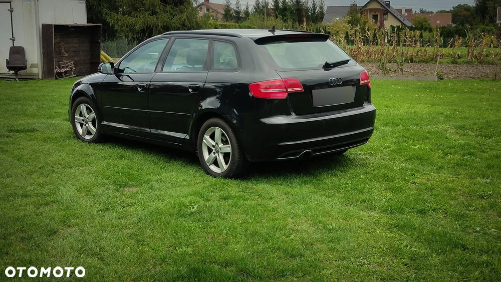 Audi A3 2.0 TDI Sportback DPF S line Sportpaket (plus) - 9