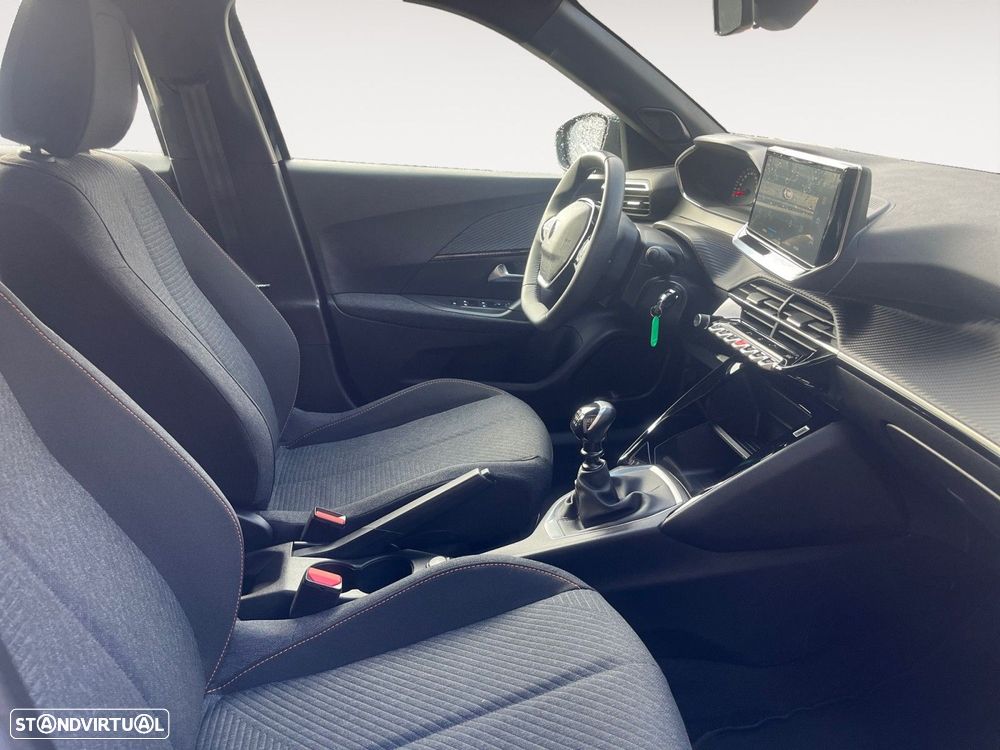 Peugeot 2008 1.2 PureTech Style - 15