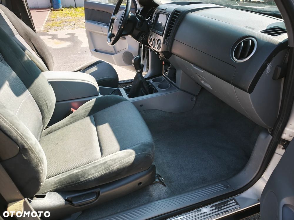 Ford Ranger 2.5 TDCi DC XLT - 15