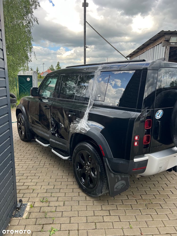 Land Rover Defender 110 P300 - 24