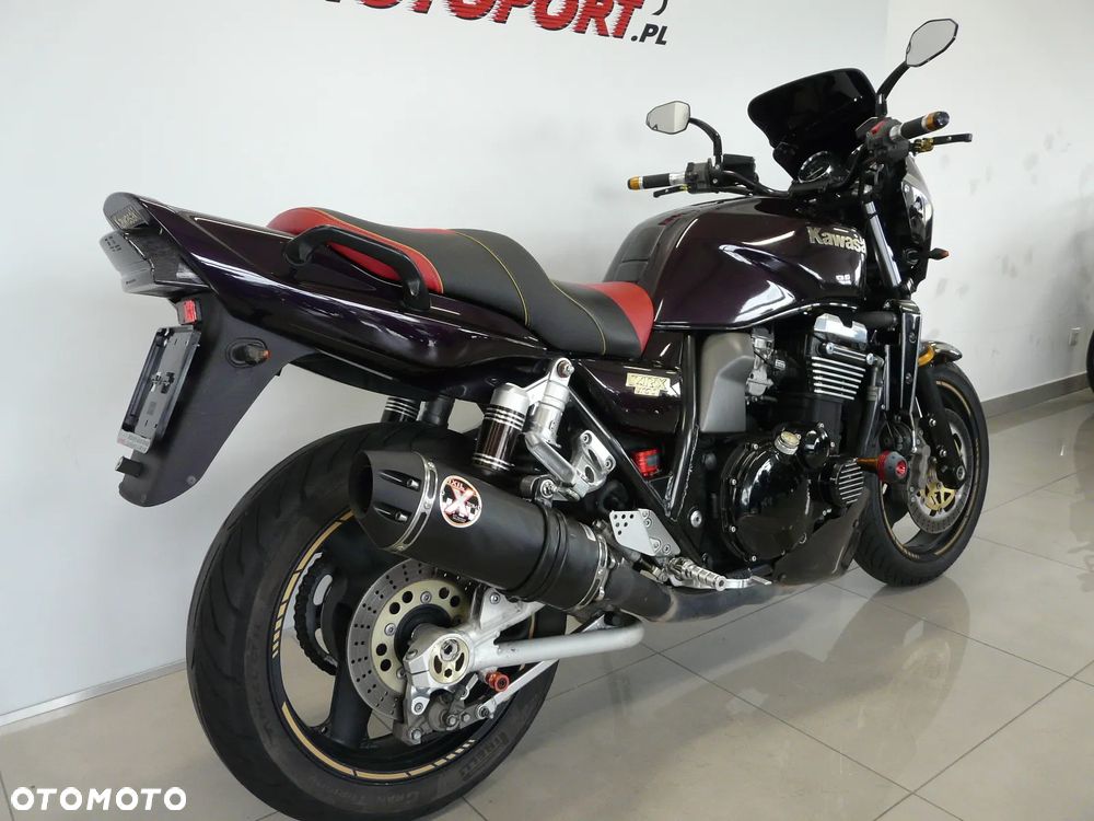 Kawasaki ZRX - 18