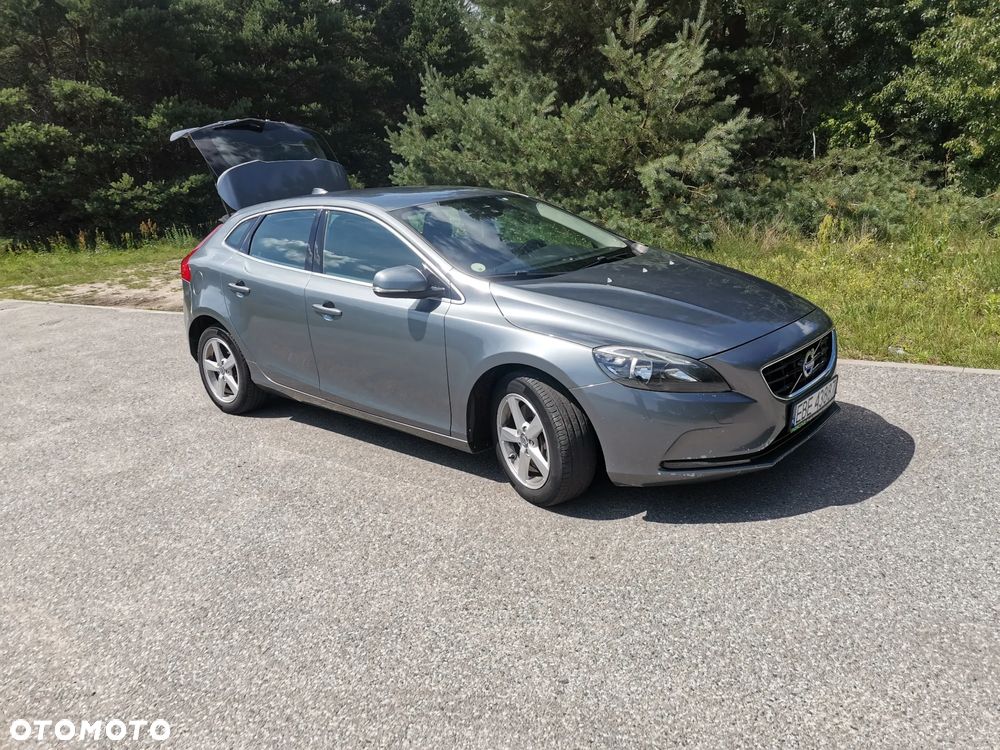 Volvo V40 D4 Drive-E Momentum - 1