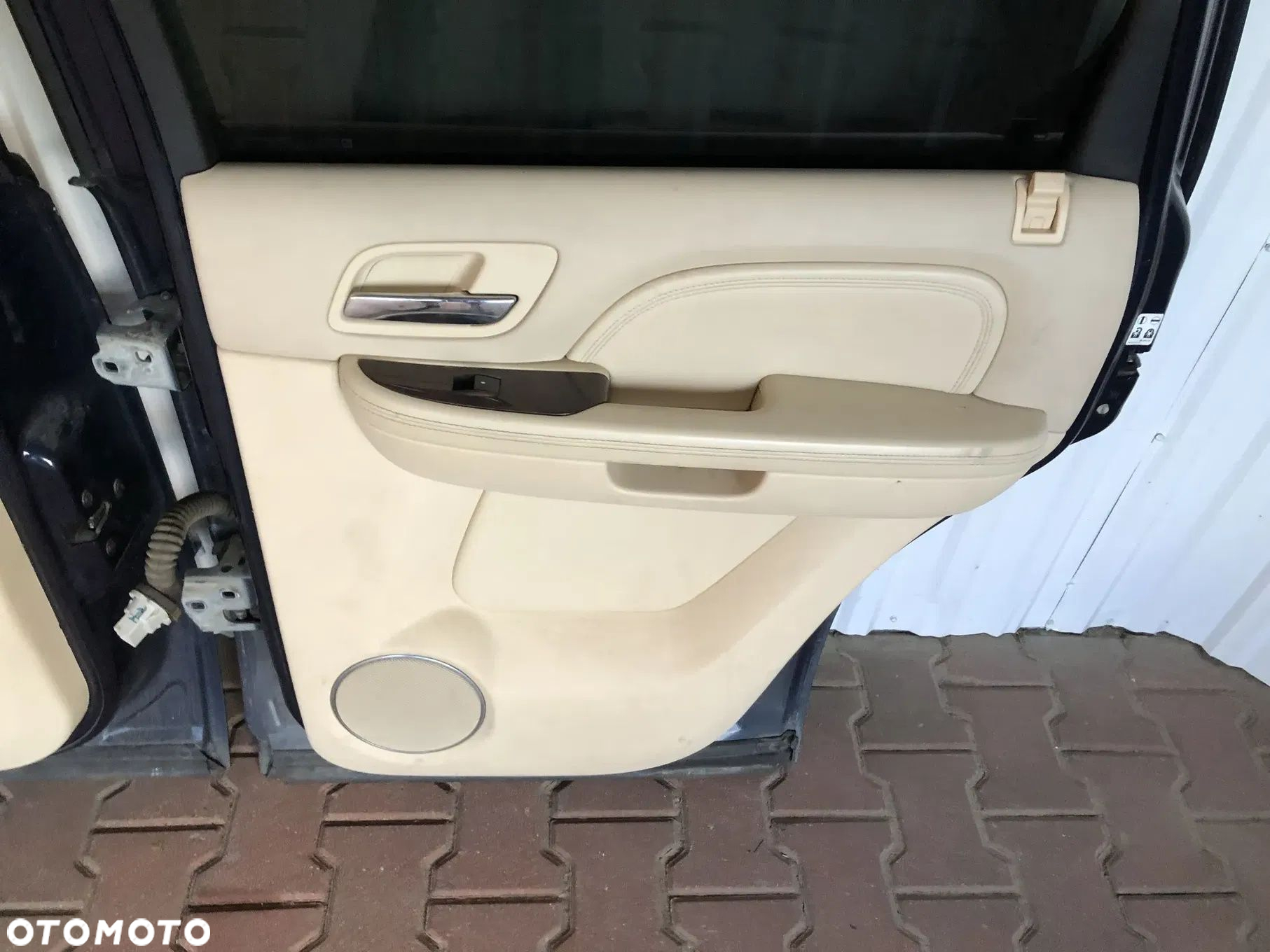 CADILLAC ESCALADE III 2006-2014 DRZWI PRAWE PRZEDNIE PRZÓD TYLNE TYŁ BOCZEK LUSTERKO - 10