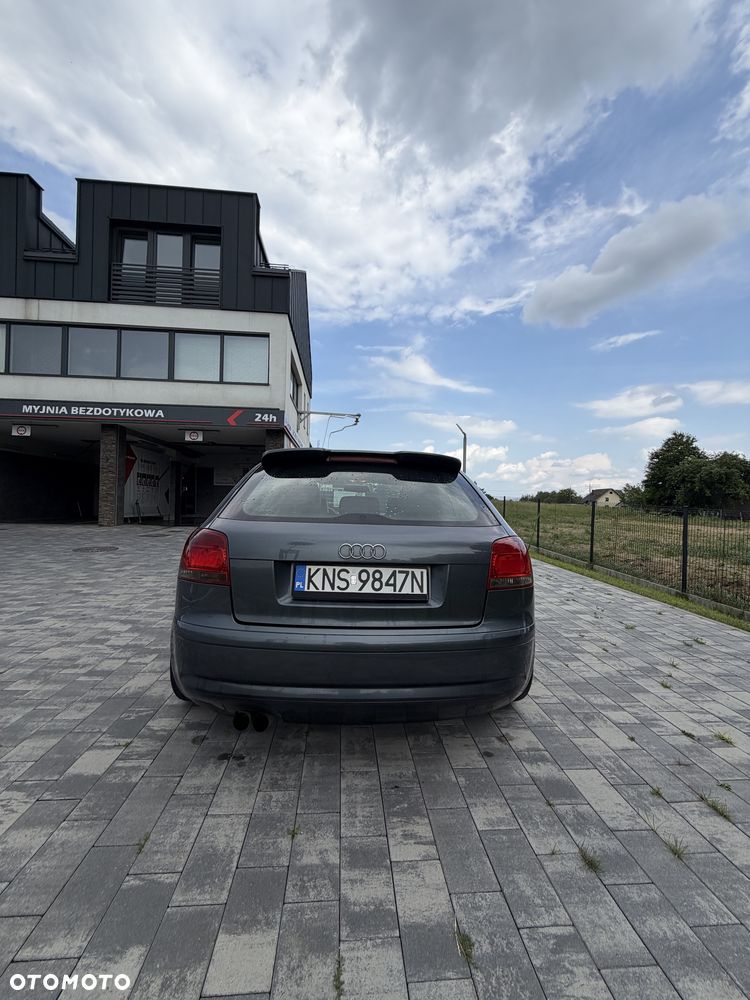 Audi A3 Sportback - 2